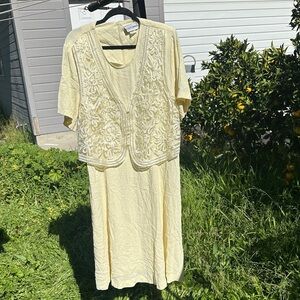 Vintage Elegant Cream Formal Dress with Sequin Vest